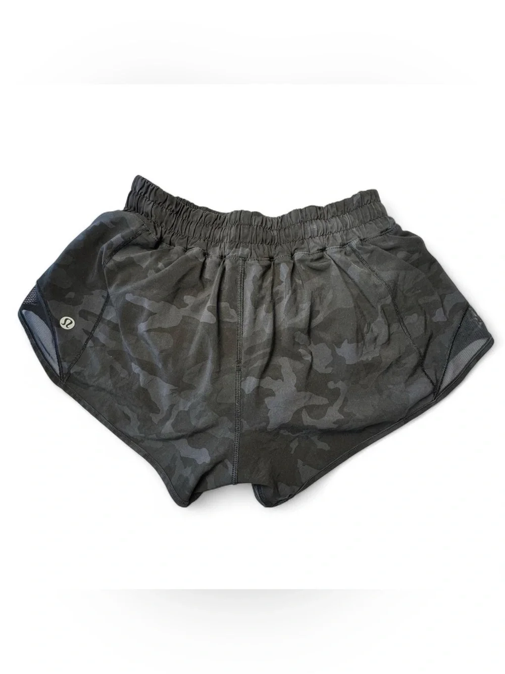 Lululemon Hotty Hot Low-Rise Shorts Black Camo Lined Athletic Size 4 EUC